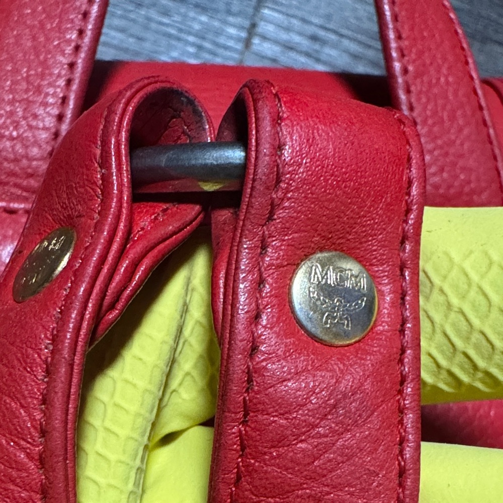 VTG MCM  Red Leather Backpack with Gold Accents - Picture 16 of 16